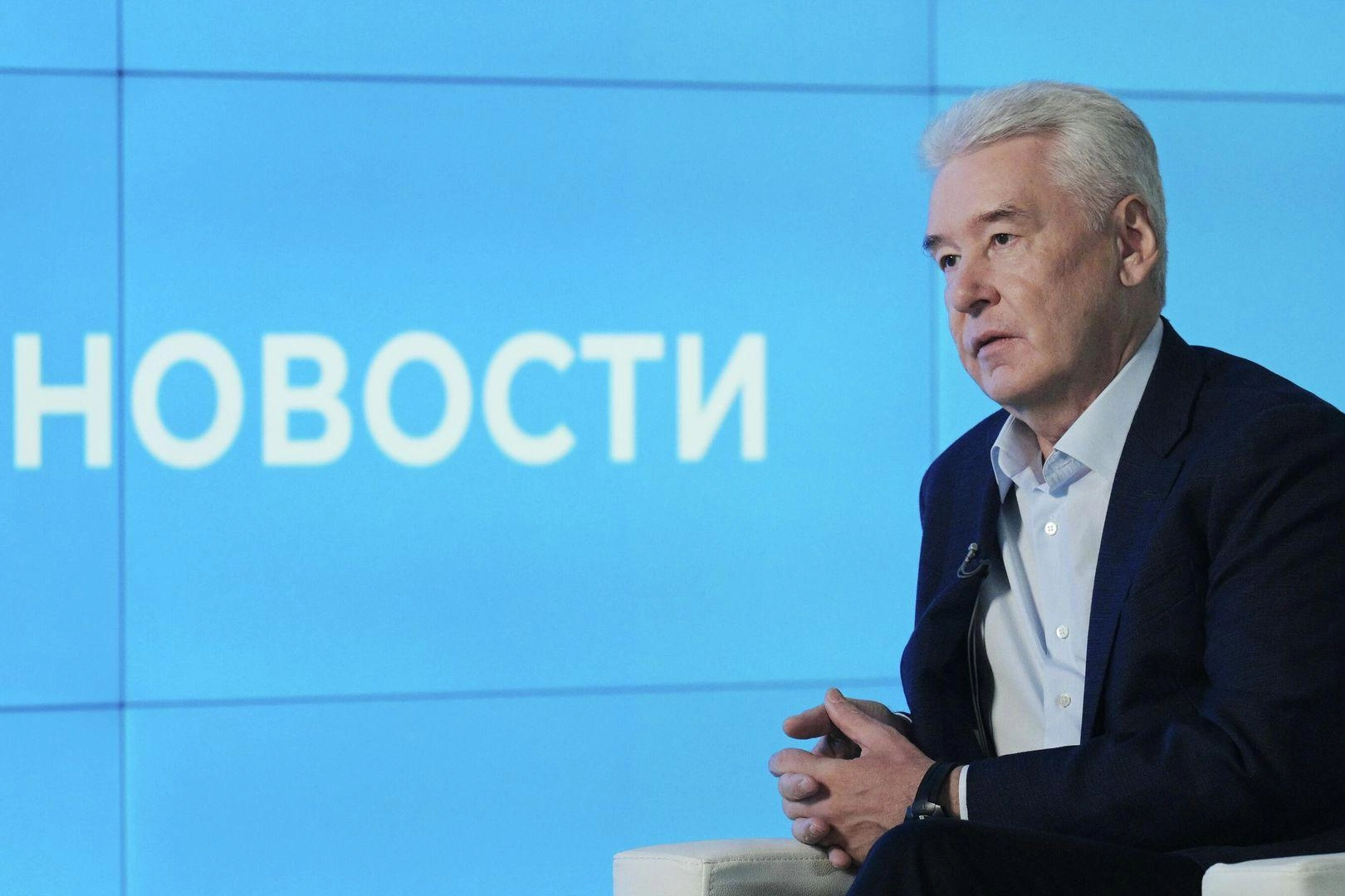 Мэр Москвы заявил, что призывы мобилизовать экономику на нужды войны ошибочны; устойчивость мирной экономики необходима для финансирования и победы.