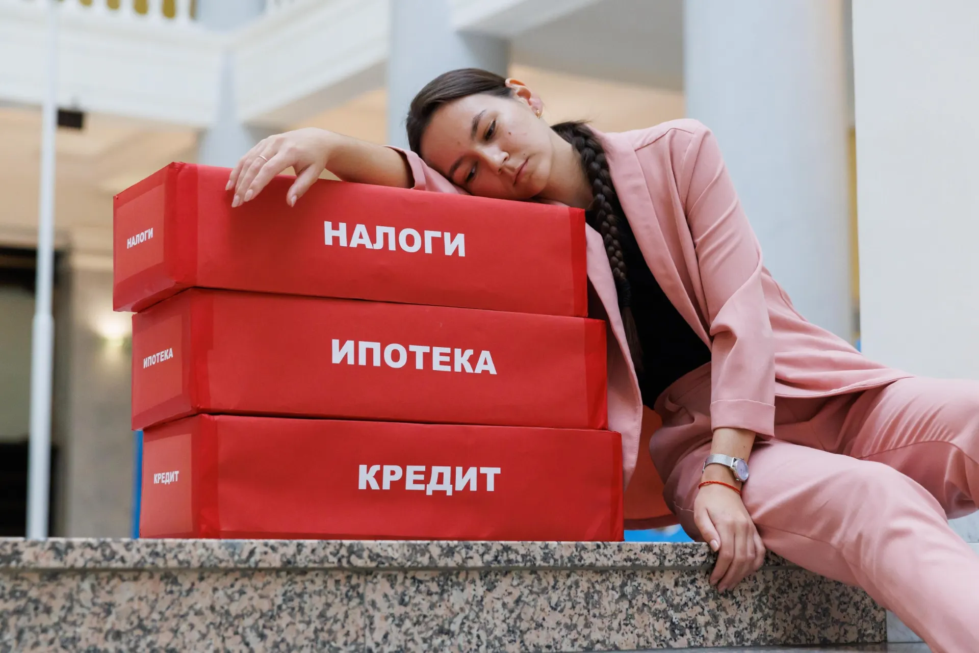 В бюджете на три года Минфин предлагает точечные налоговые изменения на 2027 год и разъясняет, кто может пострадать или выиграть от реформы.