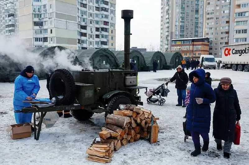 Независимая комиссия ООН пришла к выводу, что российские власти систематически атаковали энергетическую инфраструктуру Украины, что квалифицируется как военные преступления и преступления против человечности. Доклад передан на рассмотрение Генеральной Ассамблеи ООН 26 октября.