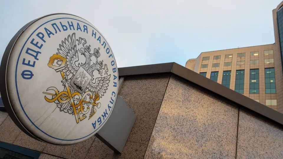 Повышение налоговой нагрузки и изменение спецрежимов для малого бизнеса привели к снижению поступлений на 22% и росту дефицита федерального бюджета уже в начале 2026 года.