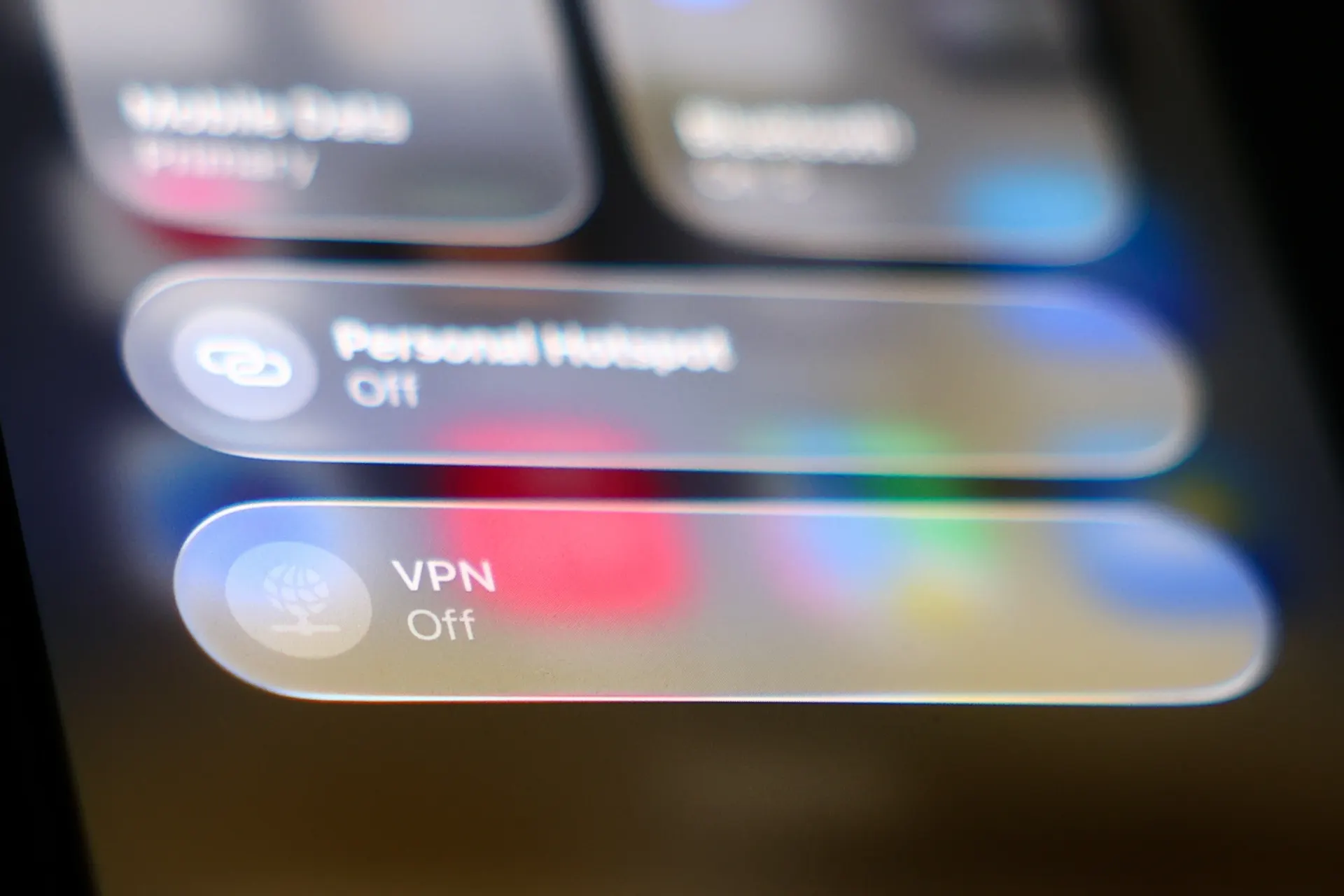 После требований ограничивать доступ через VPN часть сайтов и приложений снова стала доступна при использовании VPN у отдельных людей, тогда как для других пользователей ограничения сохраняются.