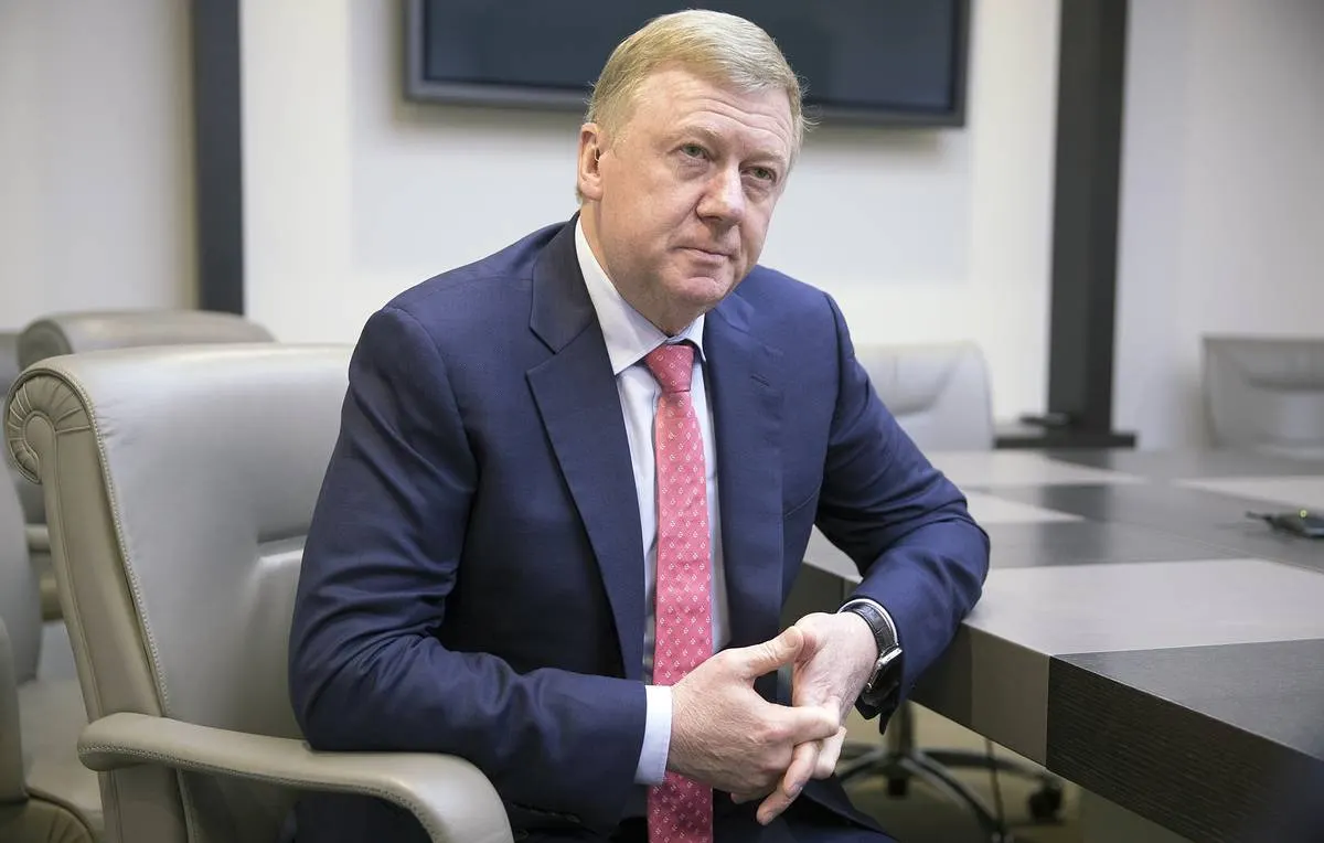 Судебные приставы возбудили производство по аресту активов бывшего главы «Роснано» Анатолия Чубайса на сумму 5,5 млрд рублей на основании решения Арбитражного суда Москвы по иску госкорпорации. Общий объем взысканий по делам «Роснано» к экс-менеджерам оценивается примерно в 22,5 млрд рублей.