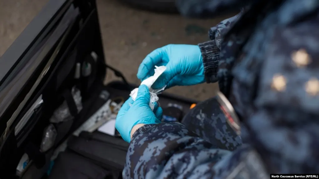 Кабинет министров согласился с частью инициатив Верховного суда по смягчению наказаний за незаконный оборот наркотиков, но выступил против снижения максимальных сроков за хранение крупных партий.