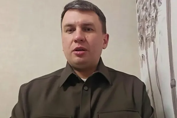 В интервью Ксении Собчак Ремесло рассказал, как оказался в психиатрической клинике после критики Путина, признался в сотрудничестве с администрацией президента и описал свое отношение к преследованию и гибели Алексея Навального.