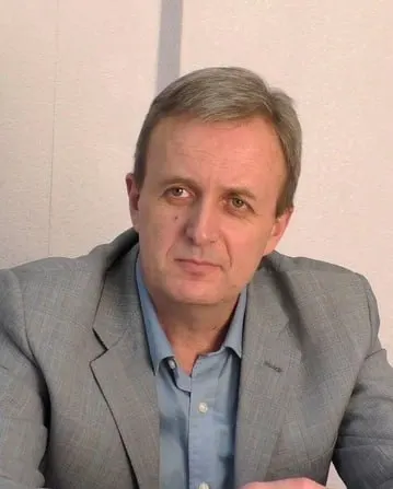Ленинский районный суд Санкт‑Петербурга назначил 53‑летнему общественному деятелю штраф в 30 000 рублей по статье о дискредитации за публикации в личном канале о событиях в Донбассе.