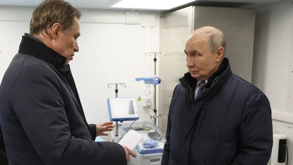 Президент дал указание Минздраву увеличить охват диспансеризации репродуктивного здоровья у женщин и мужчин — мера объявлена на фоне многолетнего снижения рождаемости и серьёзного демографического спада.