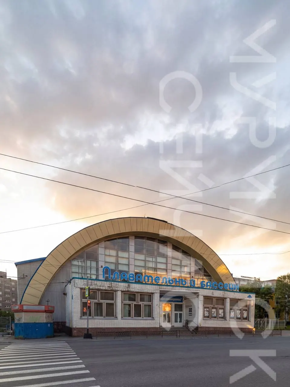 Заключение по проектной документации для ремонта центрального плавательного бассейна планируют получить в начале июня. Жители, чей бассейн закрыт больше года, остаются осторожно настроены и боятся нового затягивания работ.