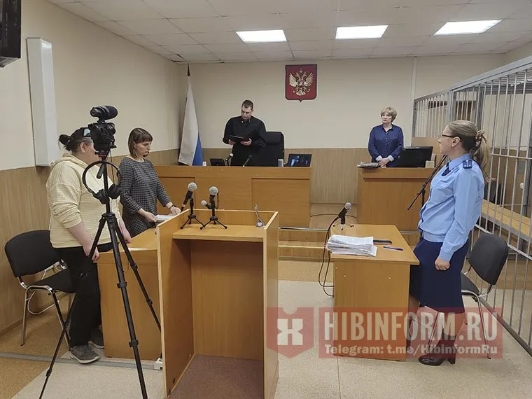 Городской суд Апатитов удовлетворил гражданский иск семьи пострадавшей в аварии 2020 года: с обвинённой взыскали расходы на лечение, задолженность и обязали ежемесячные выплаты в размере прожиточного минимума.