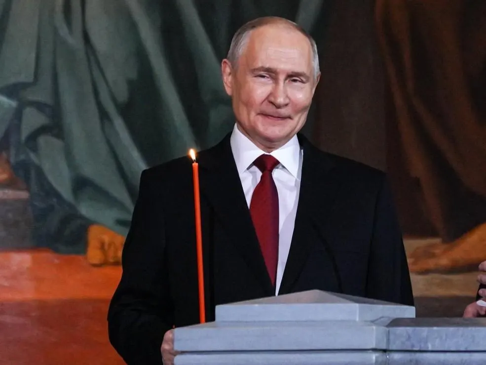 Президент присвоил звание «Мать‑героиня» жительнице Рязани; в регионе также наградили несколько семей орденами за заслуги.