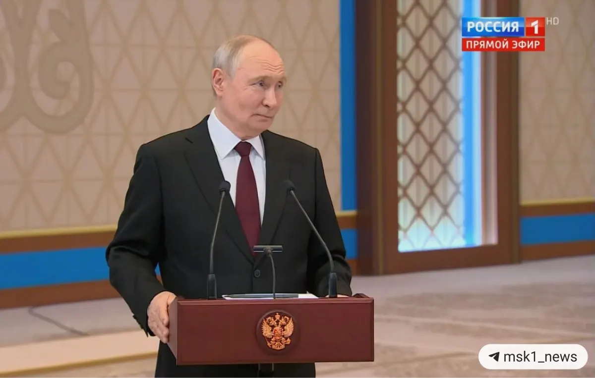 Президент прокомментировал ход спецоперации, отношения с ЕС и поведение западных СМИ, а также рассказал о контактах с другими лидерами.