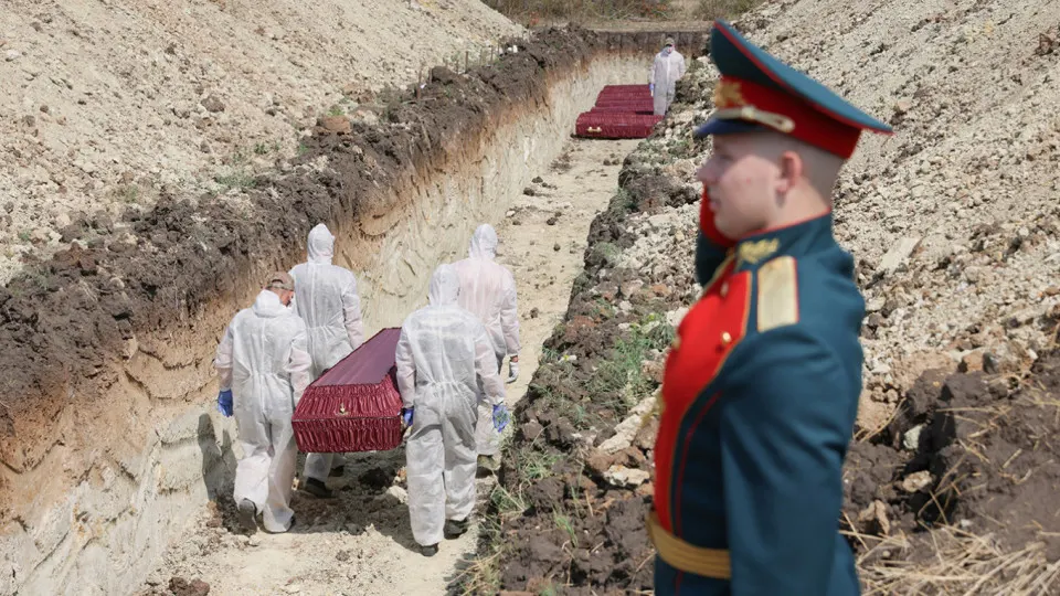 Анализ поимённых списков, реестра наследственных дел и судебной статистики даёт минимальную документальную оценку в 352 тысячи погибших; в неё включены как зарегистрированные через ЗАГС, так и признанные судами.