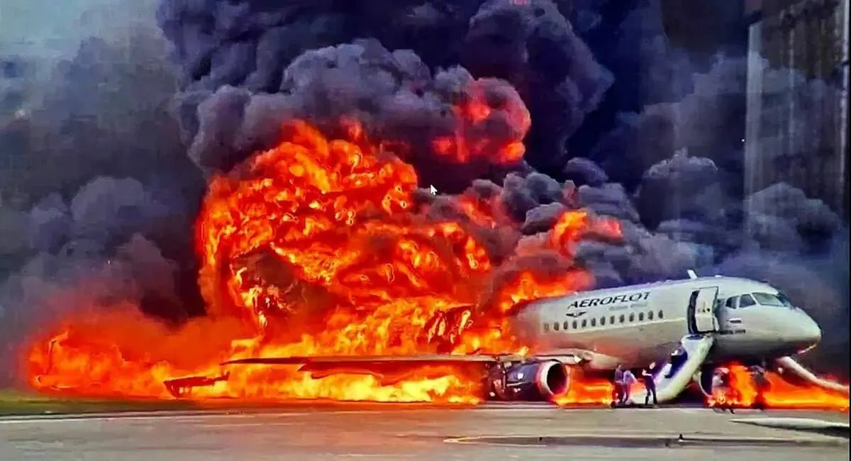 5 мая 2019 года при посадке SSJ-100 погибли 41 человек, среди них 26 жителей Мурманской области. Позже суд приговорил пилота к шести годам колонии‑поселения за нарушение правил безопасности движения.