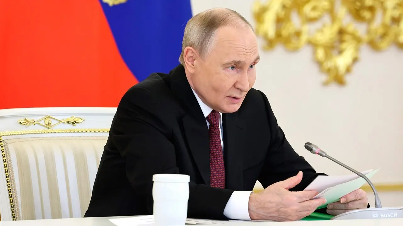 Президент заявил, что по темпам роста Россия превосходит ЕС; по паритету покупательной способности экономика РФ занимает 4-е место в мире и 1-е в Европе.