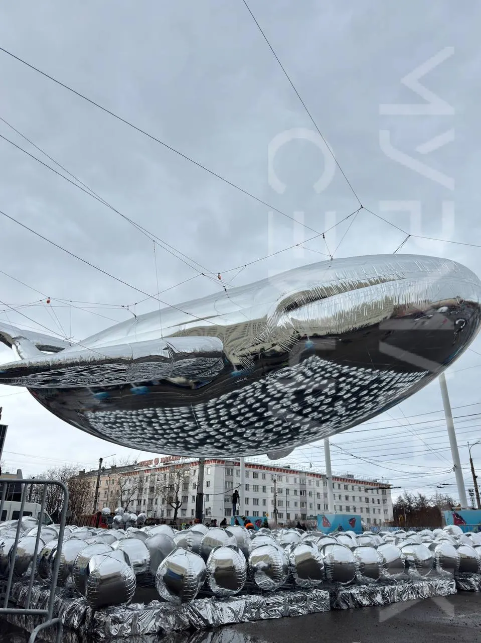 Центр городского развития без торгов заключил договор с ИП на диагностику уличных надувных фигур за 130 тыс. ₽ — подряд и формат закупки вызвали вопросы.