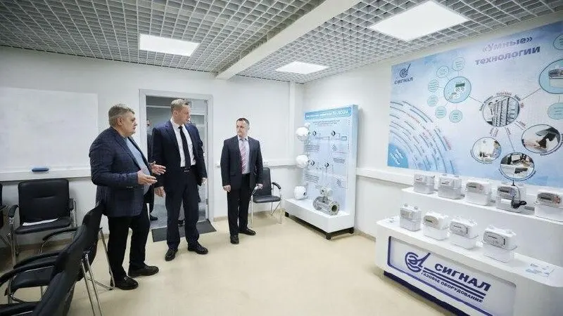 Совет ЕС включил энгельсское предприятие «Сигнал» в 21-й пакет санкций — в документе отмечают производство комплектующих для авиации и помощь ВС России в зоне СВО.