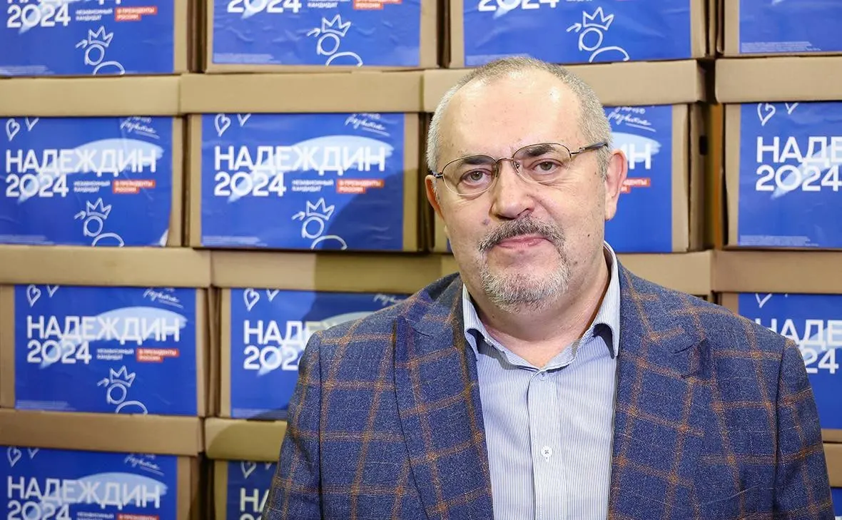 Политик заявил, что сворачивает участие в выборах из‑за давления: его признали иноагентом, обвинили в экстремизме, ввели запрет на выезд и предъявили финансовые претензии.