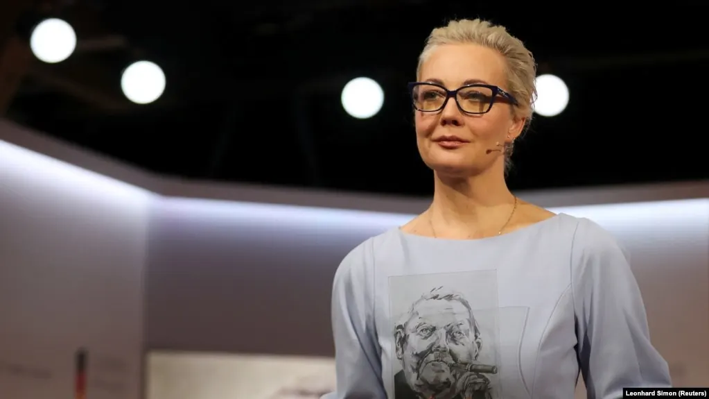 Генеральная прокуратура заявила о запрете деятельности организации Human Rights Foundation, возглавляемой Юлией Навальной, и указала на причины, связанные с критикой вооружённых сил и поддержкой запрещённых в России структур.