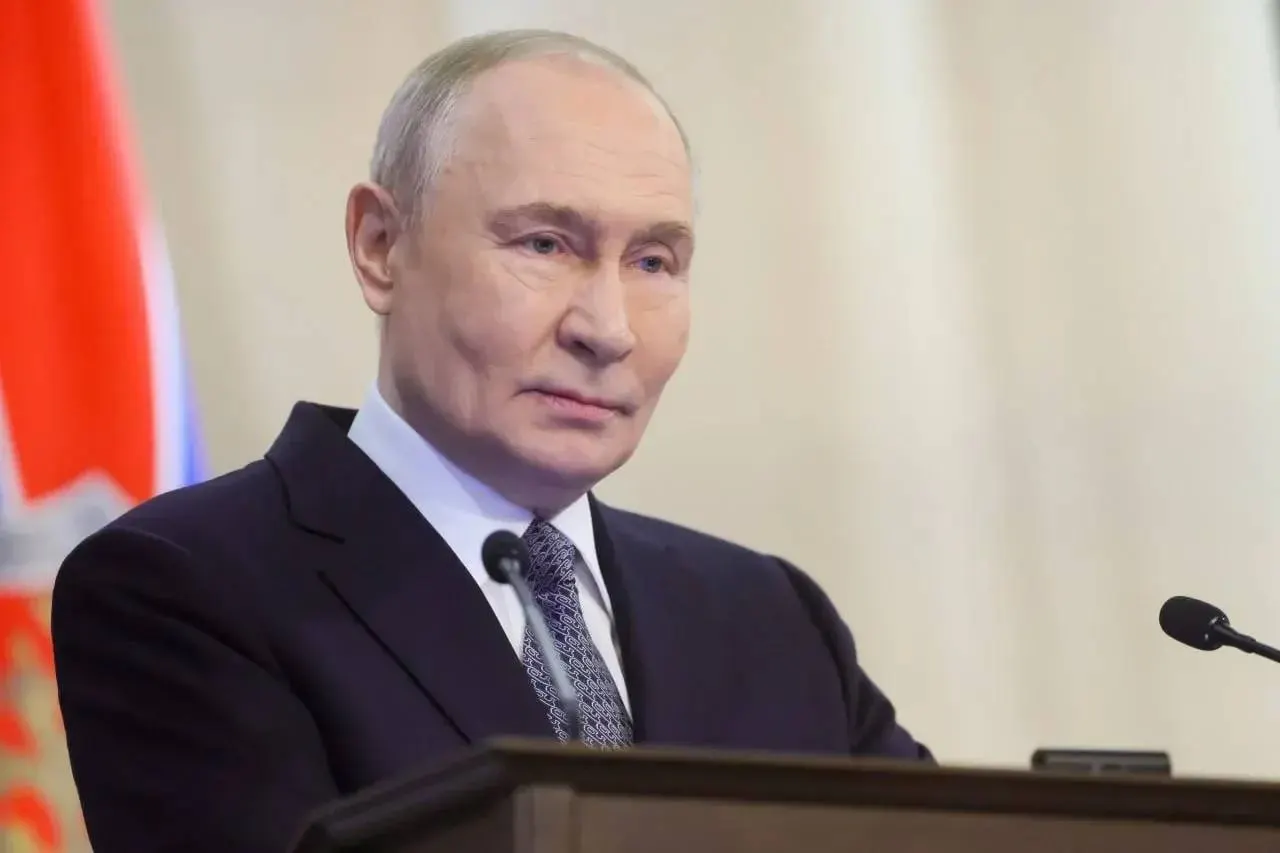 Президент поздравил личный состав и ветеранов Воздушно-десантных войск, отметил их героизм в ходе специальной военной операции и выразил уверенность в их дальнейшем вкладе в обороноспособность страны.