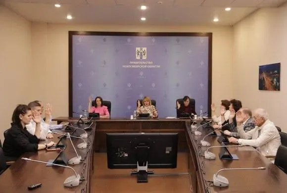 За десять дней до дня голосования регионы фиксируют шаги подготовки к выборам и обсуждают влияние ДЭГ на кампанию.