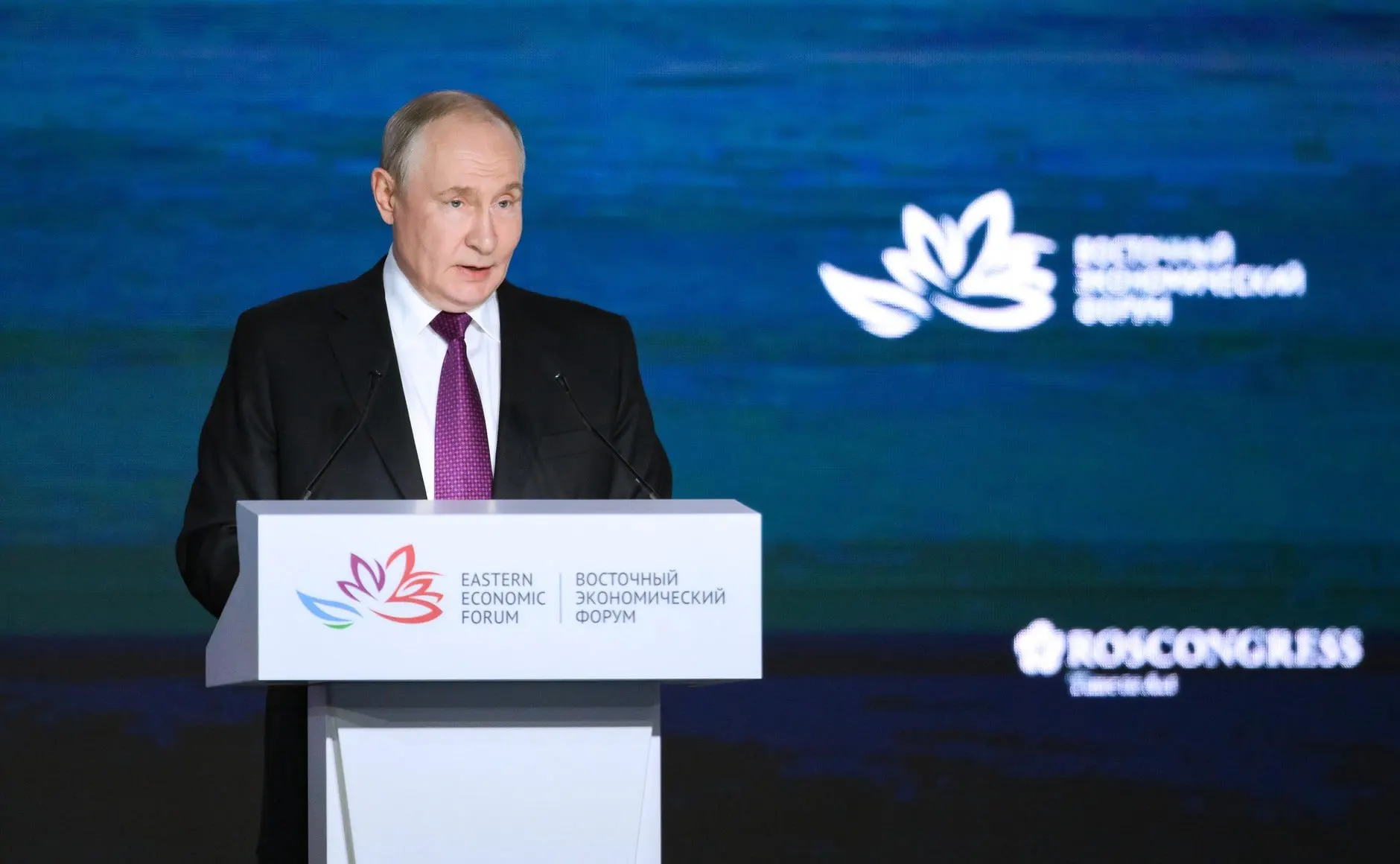Демография — один из главных вызовов, и необходим учет всех факторов, влияющих на рождаемость.
