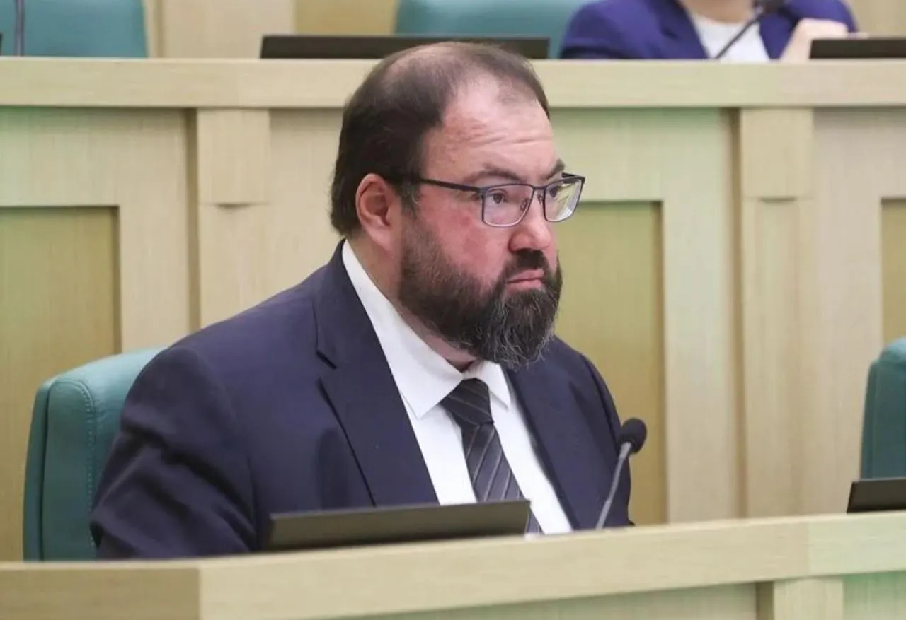 Минцифры и Минобороны обсуждают меры по защите дата-центров Яндекса после серии атак беспилотников, что повлекло сбои в сервисах.